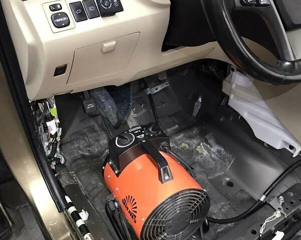 Тойота Венза 2013 у Одесі на Automoto.ua Коричневий Тойота Венза, об'ємом двигуна 2.7 л та пробігом 230 тис. км за 19000 $, фото 13 на Automoto.ua