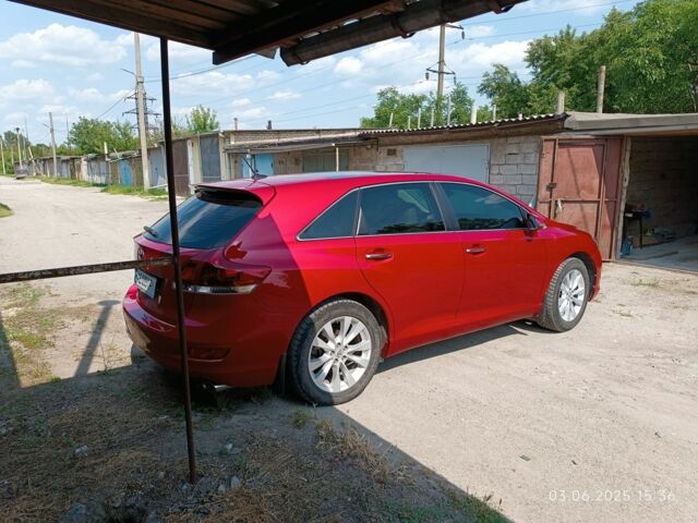 Красный Тойота Венза, объемом двигателя 2.7 л и пробегом 163 тыс. км за 16000 $, фото 1 на Automoto.ua