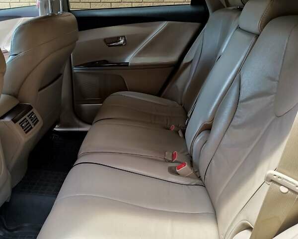 Красный Тойота Венза, объемом двигателя 2.7 л и пробегом 279 тыс. км за 12800 $, фото 12 на Automoto.ua