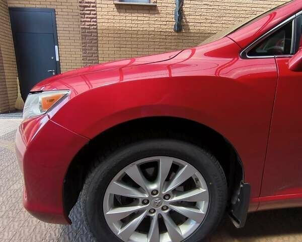 Красный Тойота Венза, объемом двигателя 2.7 л и пробегом 279 тыс. км за 12800 $, фото 1 на Automoto.ua