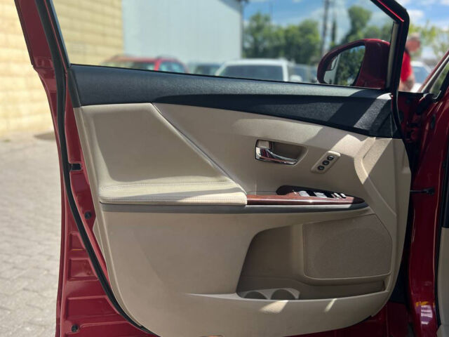 Червоний Тойота Венза, об'ємом двигуна 2.7 л та пробігом 135 тис. км за 16990 $, фото 6 на Automoto.ua