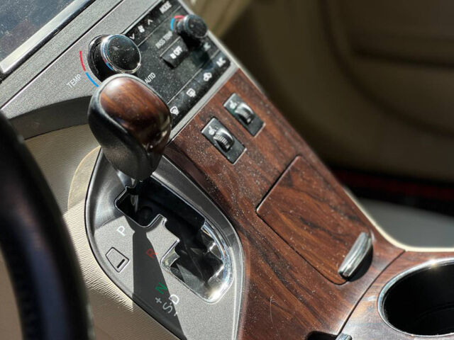 Червоний Тойота Венза, об'ємом двигуна 2.7 л та пробігом 135 тис. км за 16990 $, фото 18 на Automoto.ua