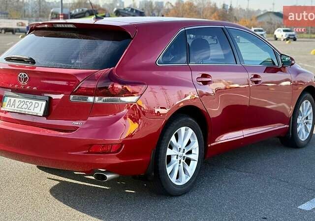 Красный Тойота Венза, объемом двигателя 2.7 л и пробегом 243 тыс. км за 14200 $, фото 3 на Automoto.ua
