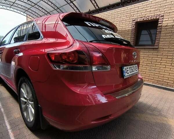 Красный Тойота Венза, объемом двигателя 2.7 л и пробегом 279 тыс. км за 12800 $, фото 4 на Automoto.ua