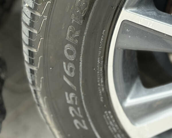 Тойота Венза 2022 в Киеве на Automoto.ua Красный Тойота Венза, объемом двигателя 2.49 л и пробегом 68 тыс. км за 29999 $, фото 13 на Automoto.ua