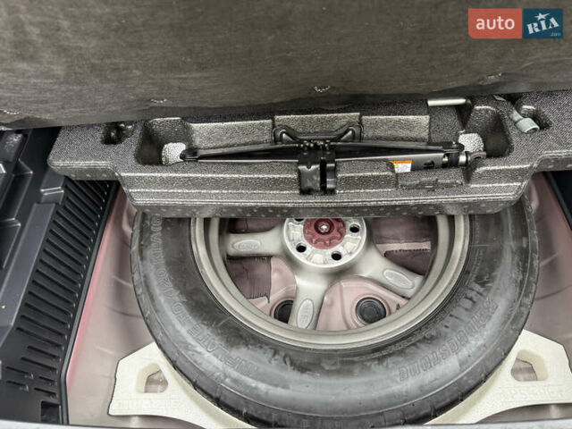 Тойота Венза 2022 в Киеве на Automoto.ua Красный Тойота Венза, объемом двигателя 2.49 л и пробегом 68 тыс. км за 29999 $, фото 63 на Automoto.ua