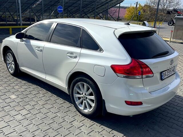 Тойота Венза, объемом двигателя 2.7 л и пробегом 190 тыс. км за 13000 $, фото 2 на Automoto.ua