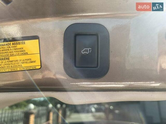 Тойота Венза, объемом двигателя 2.7 л и пробегом 300 тыс. км за 11800 $, фото 18 на Automoto.ua