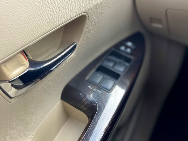 Тойота Венза, объемом двигателя 2.7 л и пробегом 190 тыс. км за 13000 $, фото 9 на Automoto.ua