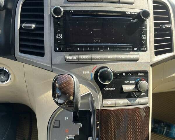 Тойота Венза, объемом двигателя 2.7 л и пробегом 300 тыс. км за 11800 $, фото 16 на Automoto.ua