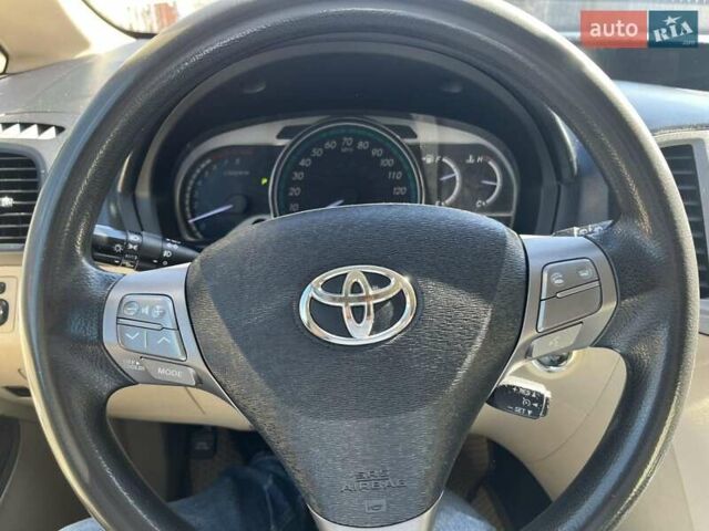 Тойота Венза, объемом двигателя 2.7 л и пробегом 300 тыс. км за 11800 $, фото 13 на Automoto.ua