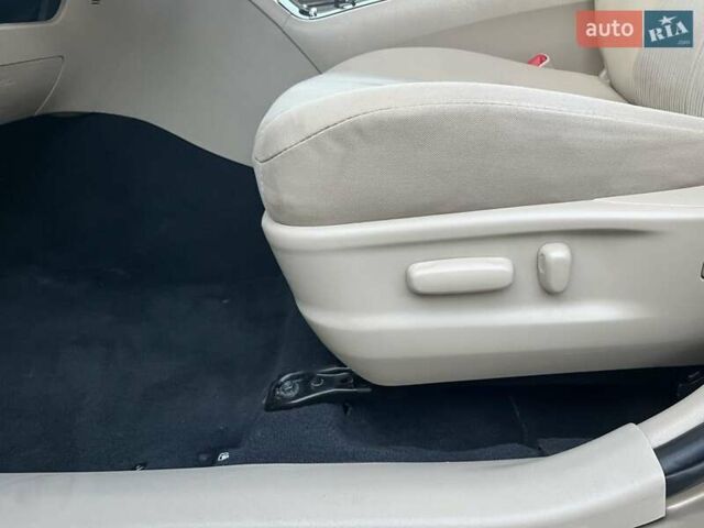 Тойота Венза, объемом двигателя 2.7 л и пробегом 300 тыс. км за 11800 $, фото 20 на Automoto.ua