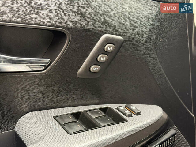 Тойота Венза, об'ємом двигуна 2.7 л та пробігом 133 тис. км за 14000 $, фото 4 на Automoto.ua