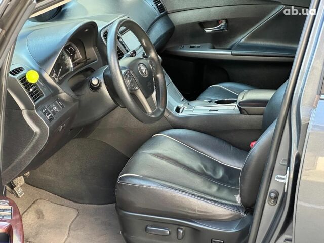Серый Тойота Венза, объемом двигателя 2.7 л и пробегом 153 тыс. км за 15940 $, фото 7 на Automoto.ua