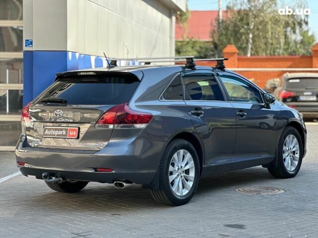 Серый Тойота Венза, объемом двигателя 2.7 л и пробегом 153 тыс. км за 15940 $, фото 3 на Automoto.ua