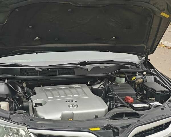 Серый Тойота Венза, объемом двигателя 3.5 л и пробегом 138 тыс. км за 12500 $, фото 25 на Automoto.ua