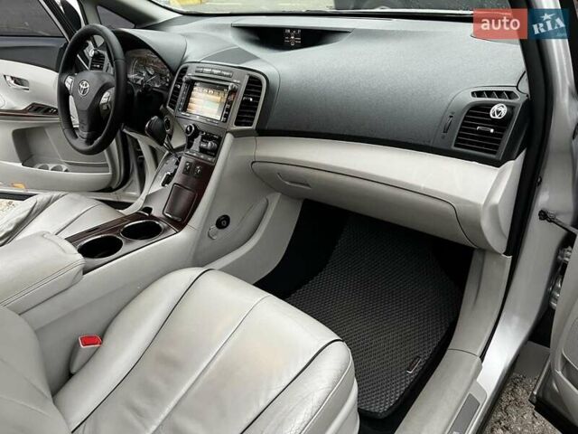 Серый Тойота Венза, объемом двигателя 2.67 л и пробегом 273 тыс. км за 13500 $, фото 12 на Automoto.ua