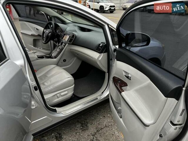 Серый Тойота Венза, объемом двигателя 2.67 л и пробегом 273 тыс. км за 13500 $, фото 11 на Automoto.ua