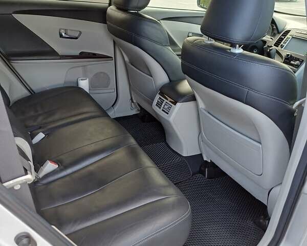 Серый Тойота Венза, объемом двигателя 2.7 л и пробегом 200 тыс. км за 13000 $, фото 11 на Automoto.ua