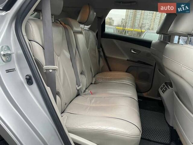Серый Тойота Венза, объемом двигателя 2.67 л и пробегом 273 тыс. км за 14490 $, фото 10 на Automoto.ua