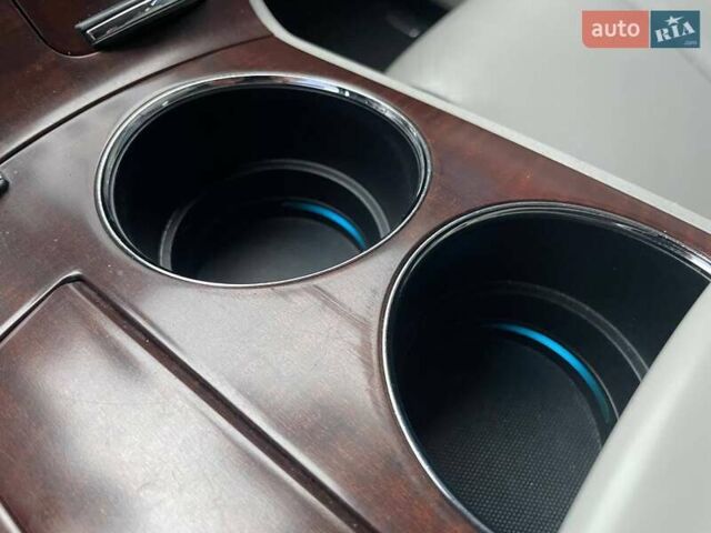 Серый Тойота Венза, объемом двигателя 2.67 л и пробегом 273 тыс. км за 14490 $, фото 32 на Automoto.ua