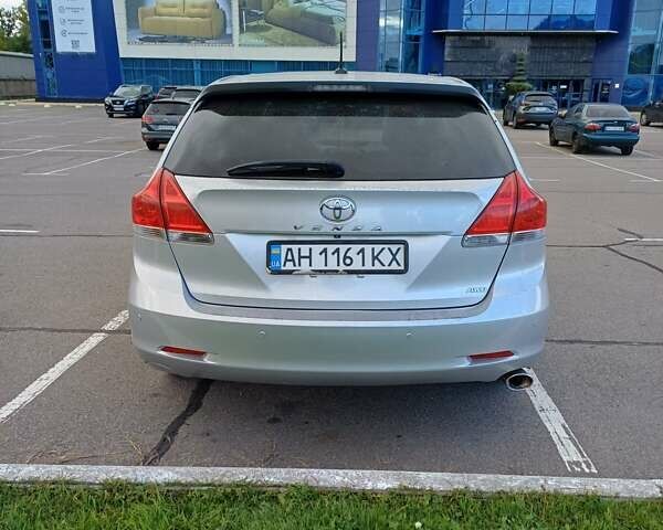 Серый Тойота Венза, объемом двигателя 2.7 л и пробегом 200 тыс. км за 13000 $, фото 5 на Automoto.ua
