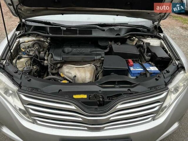 Серый Тойота Венза, объемом двигателя 2.67 л и пробегом 273 тыс. км за 13500 $, фото 4 на Automoto.ua