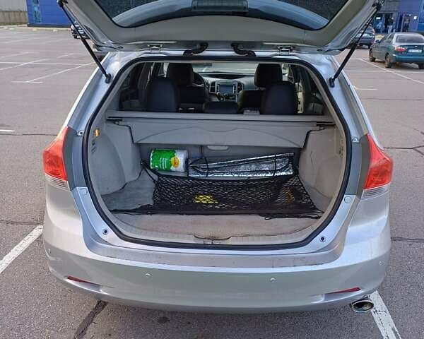 Серый Тойота Венза, объемом двигателя 2.7 л и пробегом 200 тыс. км за 13000 $, фото 20 на Automoto.ua