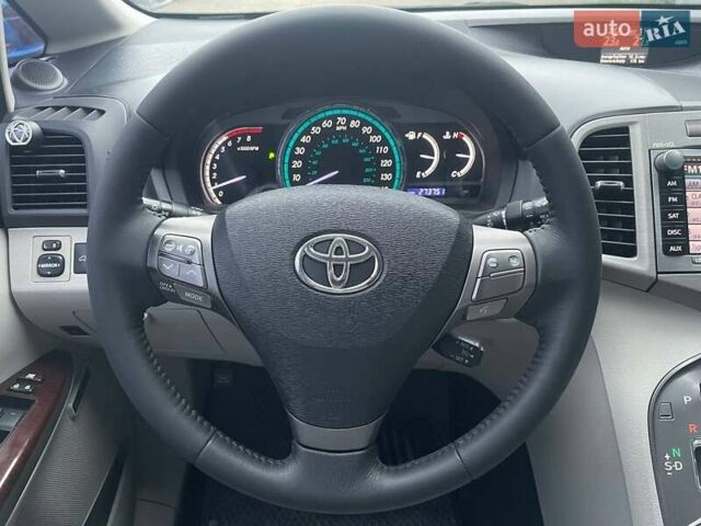 Серый Тойота Венза, объемом двигателя 2.67 л и пробегом 273 тыс. км за 14490 $, фото 14 на Automoto.ua