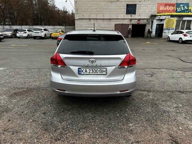 Серый Тойота Венза, объемом двигателя 2.67 л и пробегом 273 тыс. км за 13500 $, фото 3 на Automoto.ua