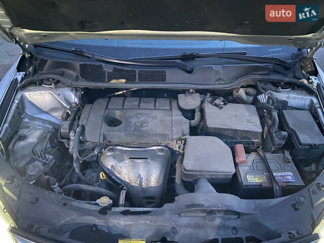 Серый Тойота Венза, объемом двигателя 2.7 л и пробегом 220 тыс. км за 14000 $, фото 15 на Automoto.ua