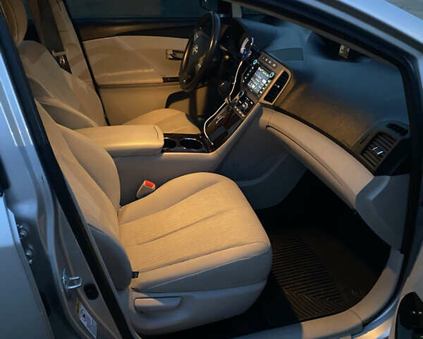 Серый Тойота Венза, объемом двигателя 2.7 л и пробегом 220 тыс. км за 14000 $, фото 6 на Automoto.ua