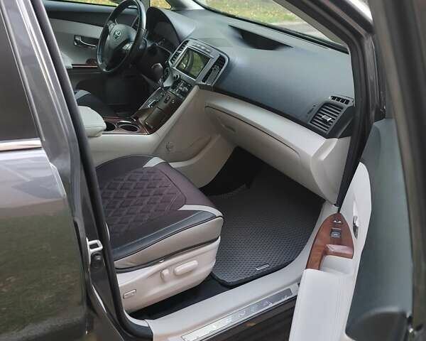 Серый Тойота Венза, объемом двигателя 2.72 л и пробегом 120 тыс. км за 14300 $, фото 8 на Automoto.ua