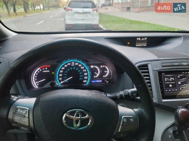 Серый Тойота Венза, объемом двигателя 2.72 л и пробегом 120 тыс. км за 14300 $, фото 5 на Automoto.ua