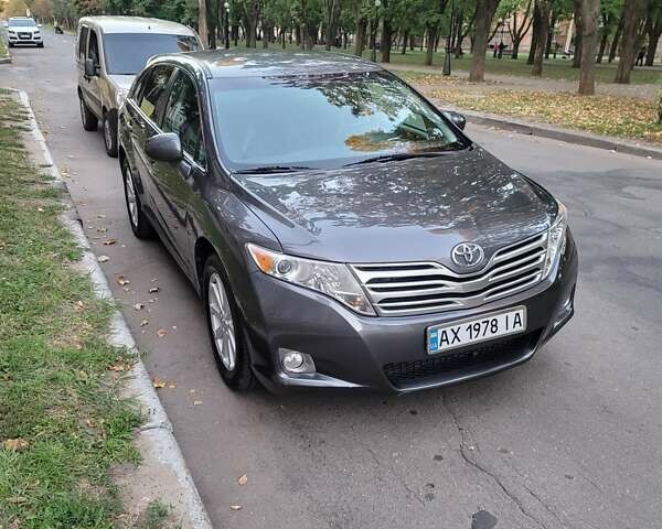 Серый Тойота Венза, объемом двигателя 2.72 л и пробегом 120 тыс. км за 14300 $, фото 1 на Automoto.ua