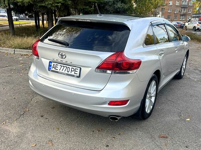 Серый Тойота Венза, объемом двигателя 2.7 л и пробегом 194 тыс. км за 17500 $, фото 2 на Automoto.ua