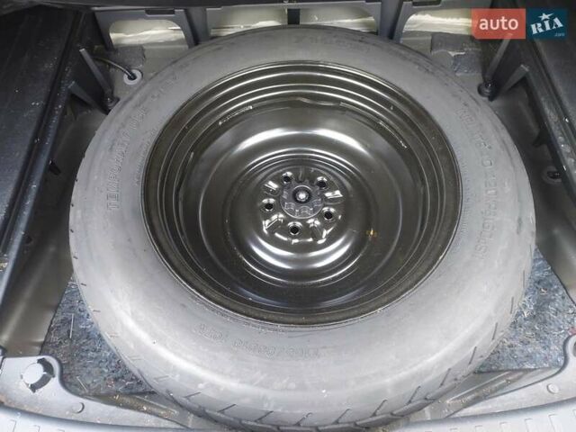 Серый Тойота Венза, объемом двигателя 2.67 л и пробегом 35 тыс. км за 21000 $, фото 15 на Automoto.ua