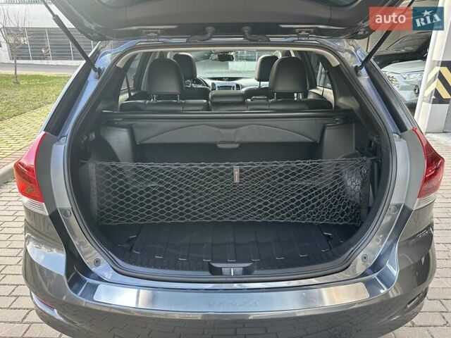 Серый Тойота Венза, объемом двигателя 2.7 л и пробегом 35 тыс. км за 20700 $, фото 51 на Automoto.ua