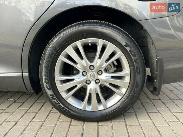 Серый Тойота Венза, объемом двигателя 2.7 л и пробегом 35 тыс. км за 20700 $, фото 24 на Automoto.ua