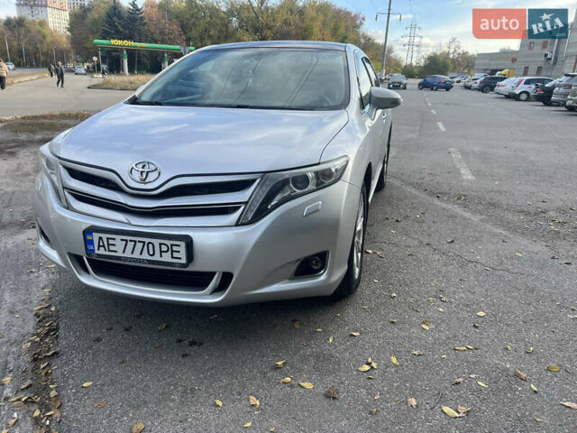 Серый Тойота Венза, объемом двигателя 2.7 л и пробегом 194 тыс. км за 17500 $, фото 1 на Automoto.ua