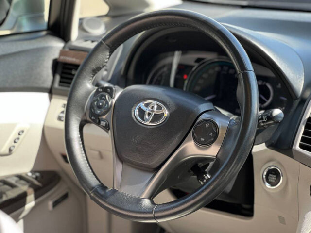 Сірий Тойота Венза, об'ємом двигуна 2.7 л та пробігом 135 тис. км за 16500 $, фото 14 на Automoto.ua