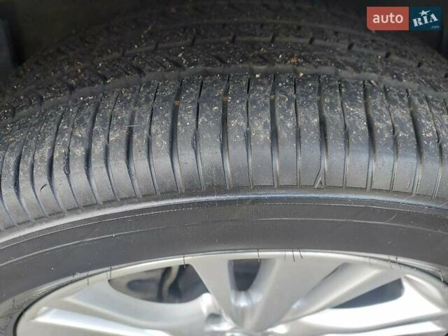 Серый Тойота Венза, объемом двигателя 2.67 л и пробегом 35 тыс. км за 21000 $, фото 22 на Automoto.ua