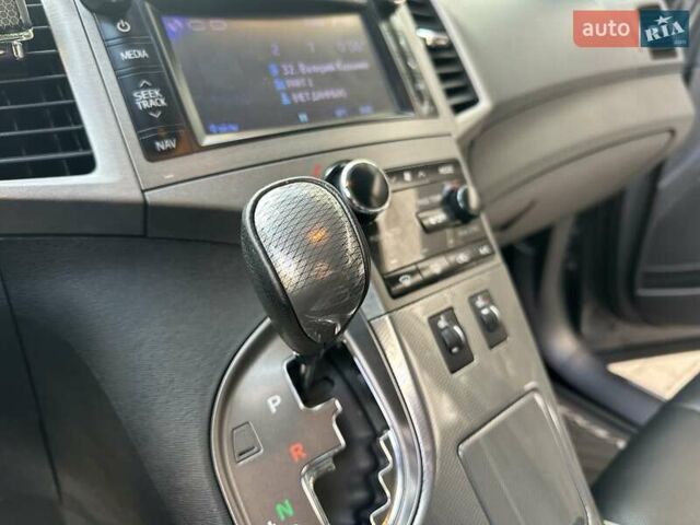 Серый Тойота Венза, объемом двигателя 2.7 л и пробегом 35 тыс. км за 20700 $, фото 41 на Automoto.ua
