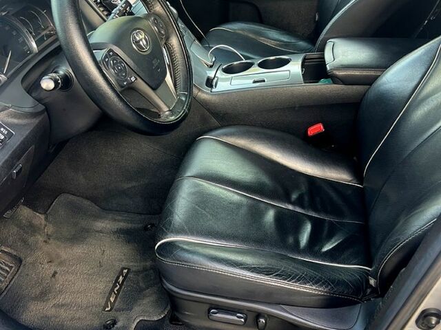 Серый Тойота Венза, объемом двигателя 2.7 л и пробегом 194 тыс. км за 17500 $, фото 5 на Automoto.ua