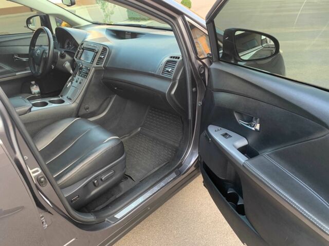 Серый Тойота Венза, объемом двигателя 2.7 л и пробегом 168 тыс. км за 14999 $, фото 11 на Automoto.ua