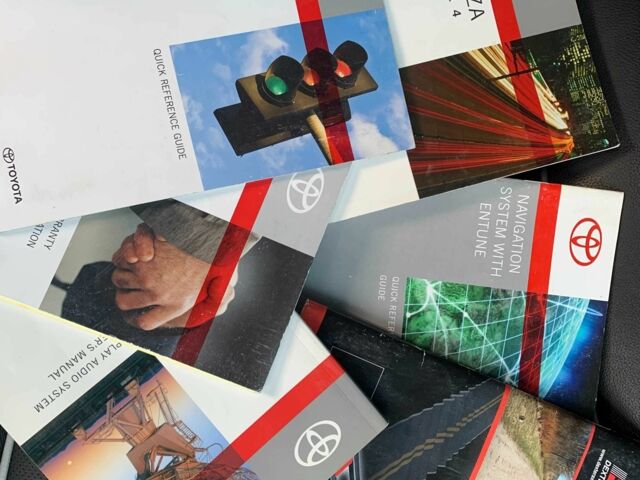 Серый Тойота Венза, объемом двигателя 2.7 л и пробегом 168 тыс. км за 14999 $, фото 23 на Automoto.ua