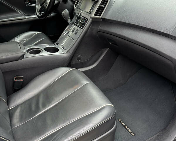 Серый Тойота Венза, объемом двигателя 2.67 л и пробегом 280 тыс. км за 15800 $, фото 7 на Automoto.ua