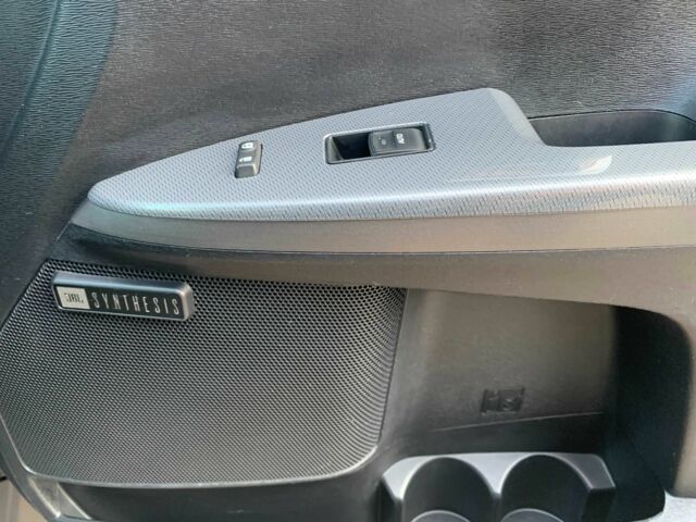 Серый Тойота Венза, объемом двигателя 2.7 л и пробегом 168 тыс. км за 14999 $, фото 12 на Automoto.ua