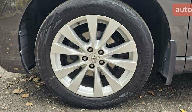 Сірий Тойота Венза, об'ємом двигуна 2.67 л та пробігом 201 тис. км за 19300 $, фото 5 на Automoto.ua