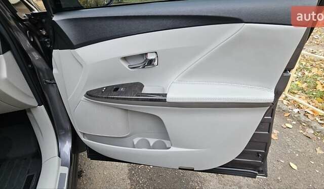 Сірий Тойота Венза, об'ємом двигуна 2.67 л та пробігом 201 тис. км за 19300 $, фото 19 на Automoto.ua